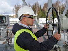 Gas reshapes the world