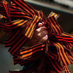  Жидобандеровцы : Азаров забился в истерике из-за штрафа за георгиевскую ленту