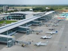 В сети показали километровые очереди в аэропорту  Борисполь 