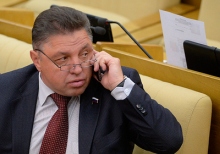 В Совфеде предложили выбирать почетных граждан России