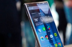 Выяснились новые данные о смартфоне Sharp FS8016