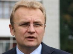 Садовый передал полномочия по вывозу мусора Львовской ОГА