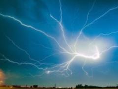 У Волинській області від удару блискавки загинули дві дитини