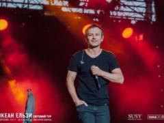Ведучий  Першого каналу  своєрідно вибачився за приписані концерти  Океану Ельзи  в Росії
