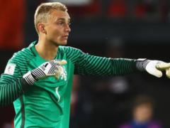 Де Бур хоче переманити Сіллессен в Кристал Пелас