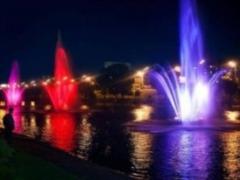 На Русановке запустили все светомузыкальные фонтаны