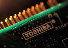 Bankers and investors urge Toshiba to switch to  Plan B 