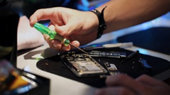 Smartphone manufacturers want to increase their maintainability
