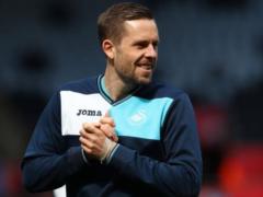 Everton has offered 32 million pounds for Sigurdsson