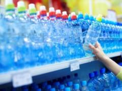  Пить или не пить?  Эксперт рассказала о воде из пластиковых бутылок