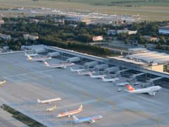 Омелян рассказал, когда уволят директора аэропорта Борисполь