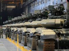 Силовики провели масові затримання у справі Львівського бронетанкового