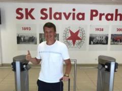 Ротань подписал контракт со Славией