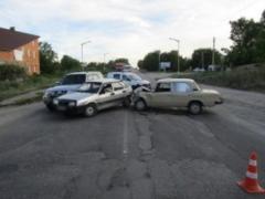 У Хмельницькій області в ДТП зіткнулися три авто, є постраждалі