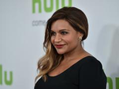 38-летняя Минди Калинг ждет первенца