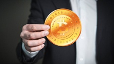 Курс Bitcoin скаче: експерт назвав причини і дав прогнози