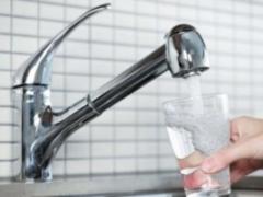 Двом районам Києва відключать холодну воду