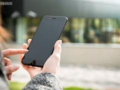 Автоответчик и очередь: одесситы жалуются на работу линии 102