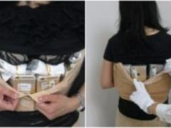 Chinese woman tried to take out on her own 102 IPhone