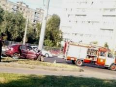 У Харкові легковик врізався в стовп, є загиблі
