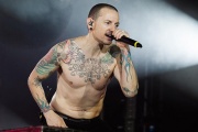 Фронтмен Linkin Park Честер Беннігтон покінчив життя самогубством
