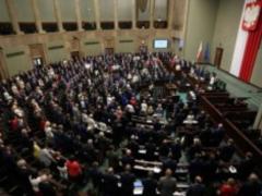 Сенат Польщі схвалив план скандальної судової реформи