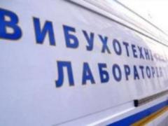 У Львові через  мінування  готелю евакуювали 55 громадян
