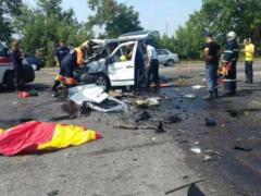 Важке ДТП в Миколаєві - є загиблі, в тому числі дитина (фото, відео 18+)