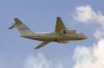 Літак Ан-148 після зіткнення зі зграєю птахів здійснив вимушену посадку