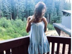 Логунова похвалилася стрункою фігурою на відпочинку зі Ступкою та дочкою
