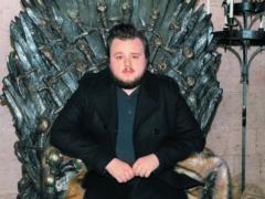 Джон Брэдли благодарен своей внешности