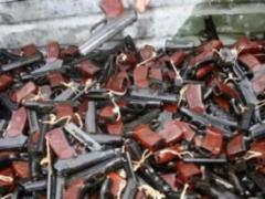 Российские военные переправляют оружие с Донбасса в Россию – разведка