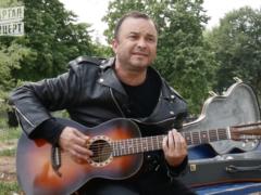 Віктор Павлик заспівав на іспанському заради одного Стінга