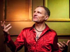 53-летний Скрипка засветил торс на отдыхе