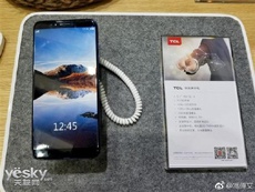 TCL announced a frameless smartphone based on Helio P23