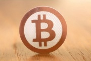 Биткоин разделился на две валюты