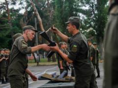 Видео-факт: как делают первые шаги будущие офицеры Нацгвардии