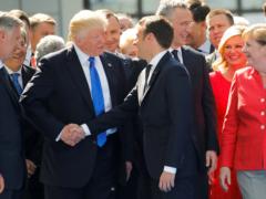 Трамп і Макрон обговорили ситуацію в Україні