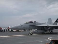 ВМС США успішно випробували на новітньому авіаносці електромагнітну катапульту