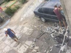 На Херсонщині ураган зніс дах готелю