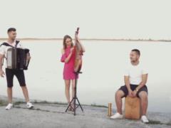 Украинская группа сыграла сверхпопулярный хит Despacito на народных инструментах