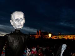 The Newsweek: Санкції США повинні надихнути Європу на вигнання шпигунів з російських посольств
