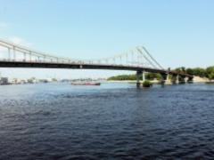 Kievyanin stuck in the middle of the Dnieper