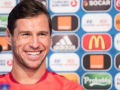 If Kryhovyak withdraws from PSG, then to Spain or Italy