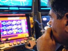 A graduate of the Academy of the FSB  split  the algorithms of gaming machines and put forward an ultimatum to companies