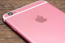 Apple відмовиться від рожевих смартфонів
