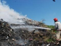 Large-scale fire in a landfill in the Donetsk region