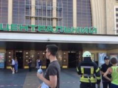 У Києві невідомий повідомив про мінування Центрального ж / д вокзалу