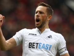 Everton has agreed to a transfer Sigurdsson - BBC