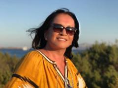Renewed Sofia Rotaru bragged dress-embroidery for 49 thousand hryvnia
